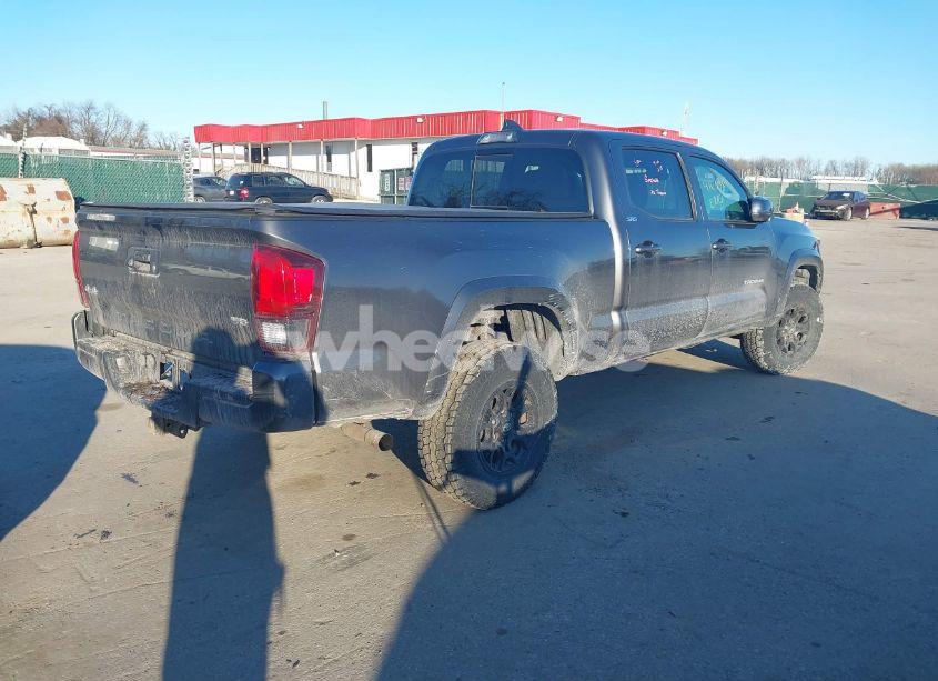 Photo 4 of 2022 Toyota Tacoma SR5 V6 (VIN 3TYDZ5BN2NT006176)