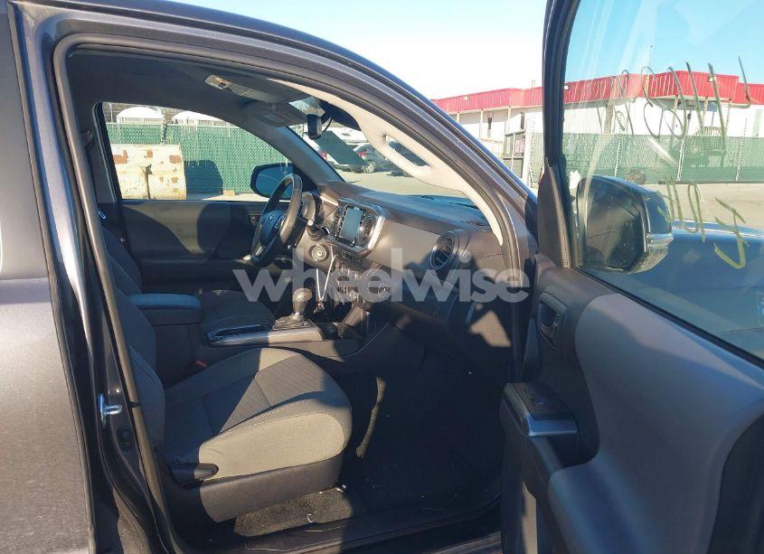 Photo 5 of 2022 Toyota Tacoma SR5 V6 (VIN 3TYDZ5BN2NT006176)