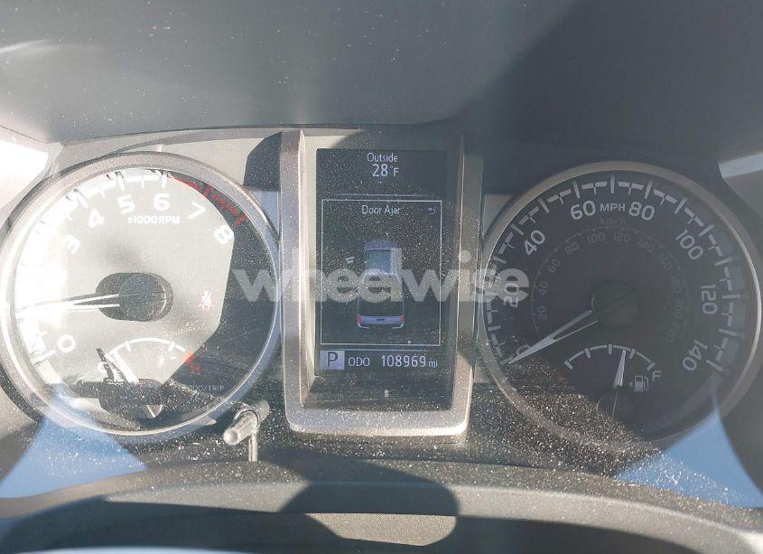 Photo 7 of 2022 Toyota Tacoma SR5 V6 (VIN 3TYDZ5BN2NT006176)