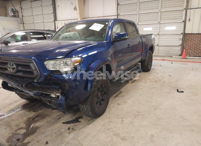 Photo 2 of 2022 Toyota Tacoma SR5 V6 (VIN 3TYDZ5BN3NT017090)