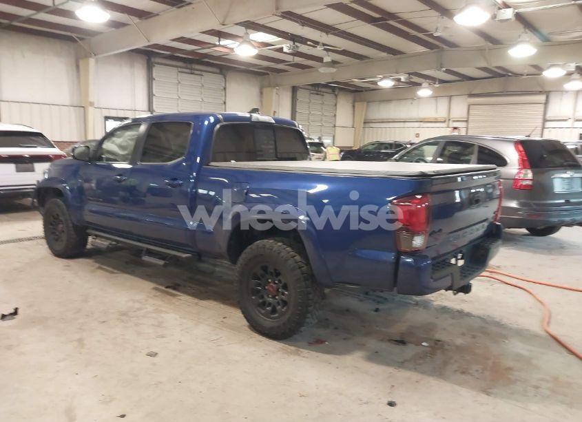Photo 3 of 2022 Toyota Tacoma SR5 V6 (VIN 3TYDZ5BN3NT017090)