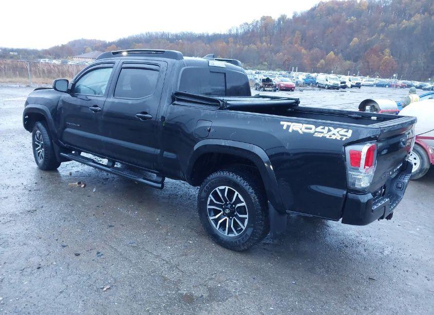 Photo 3 of 2021 Toyota Tacoma TRD SPORT (VIN 3TYDZ5BN5MT002895)