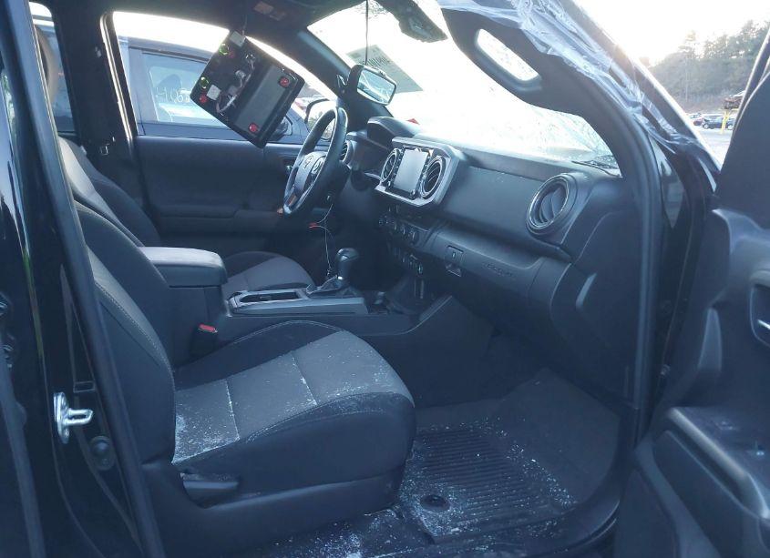 Photo 5 of 2023 Toyota Tacoma TRD OFF ROAD (VIN 3TYDZ5BN6PT025638)