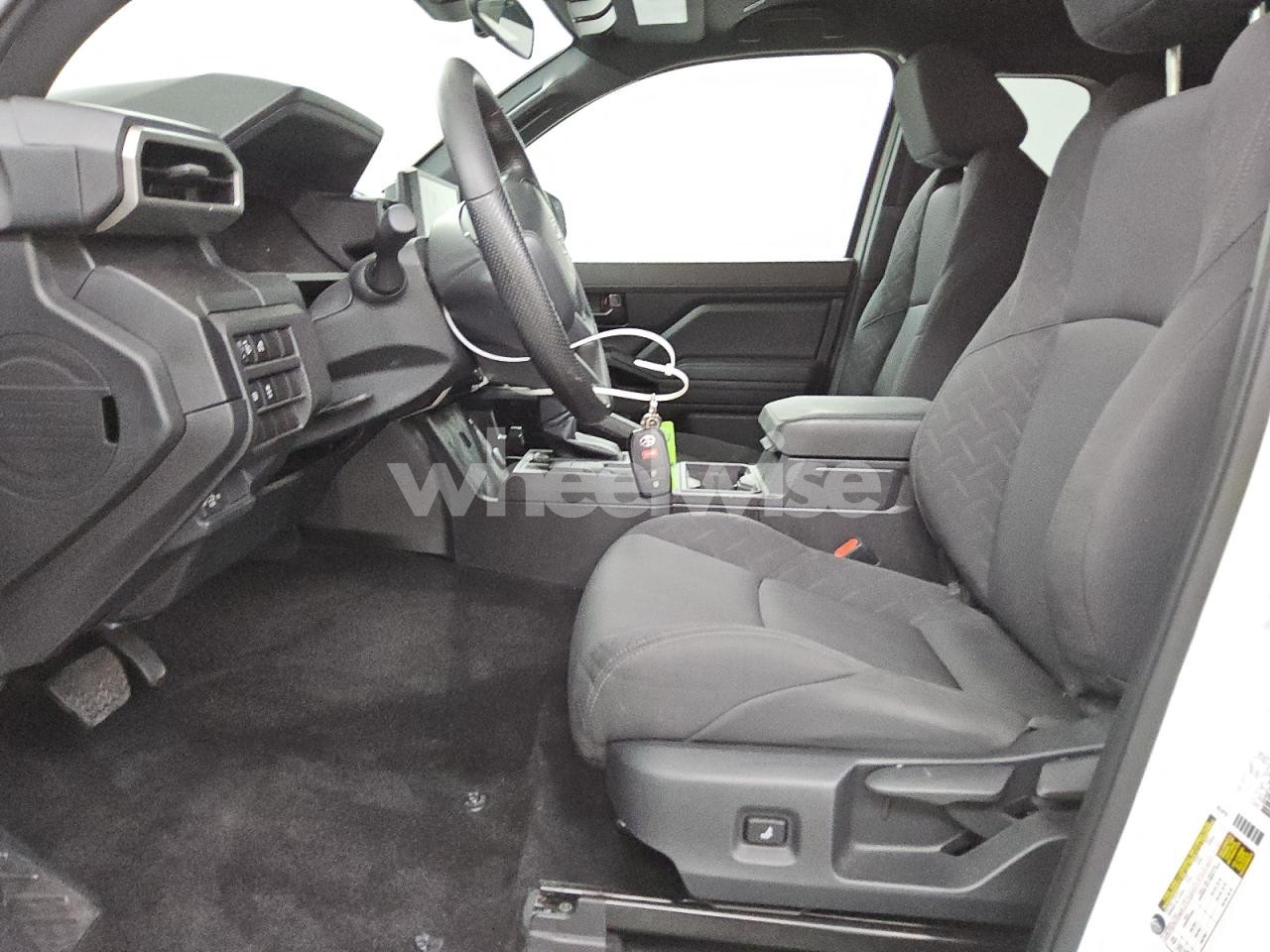 Photo 7 of 2024 TOYOTA TACOMA XTRACAB N/A (VIN 3TYJDAHN0RT006622)