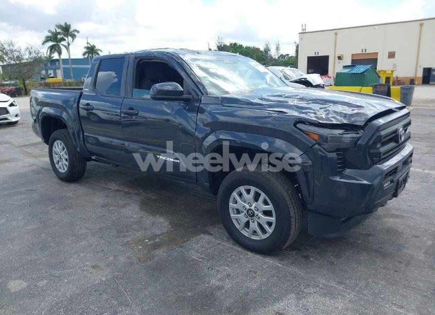 2024 Toyota Tacoma SR5 2WD (VIN 3TYKB5FN3RT005663) main photo