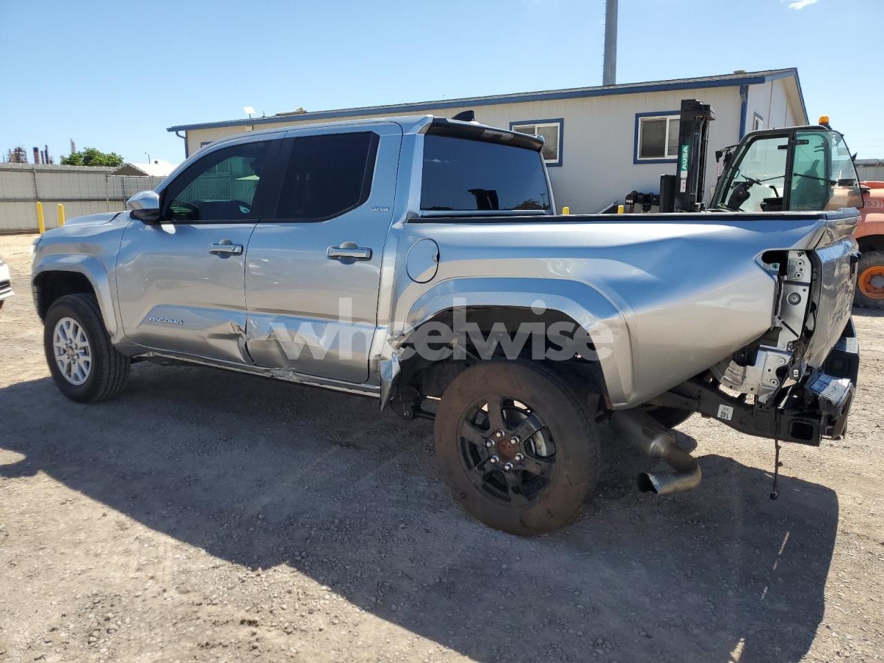 Photo 2 of 2024 TOYOTA TACOMA DOUBLE CAB (VIN 3TYKB5FN4RT000889)