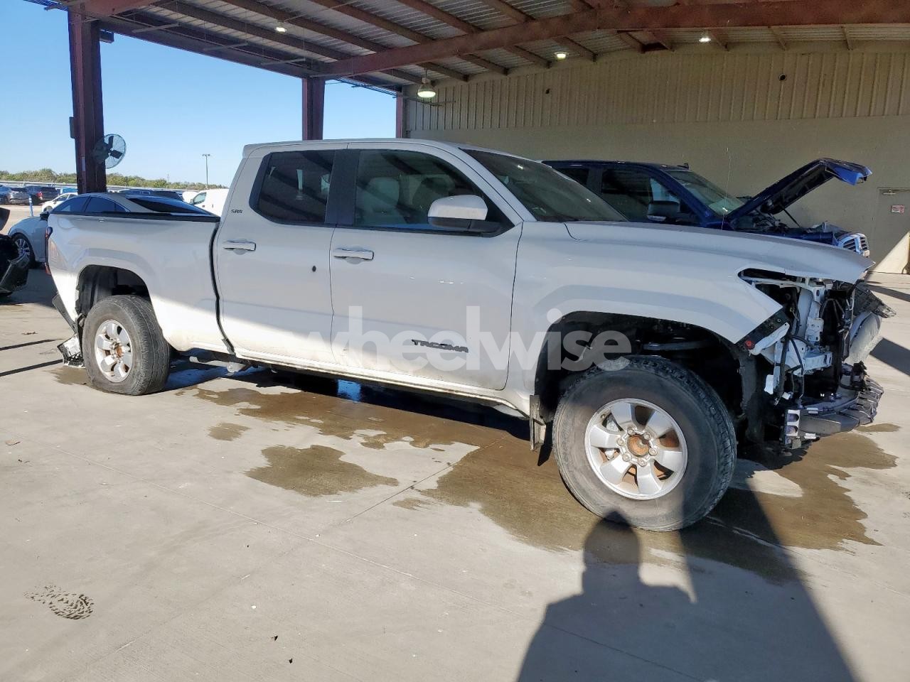 Photo 4 of 2024 TOYOTA TACOMA DOUBLE CAB (VIN 3TYKB5FN7RT012485)