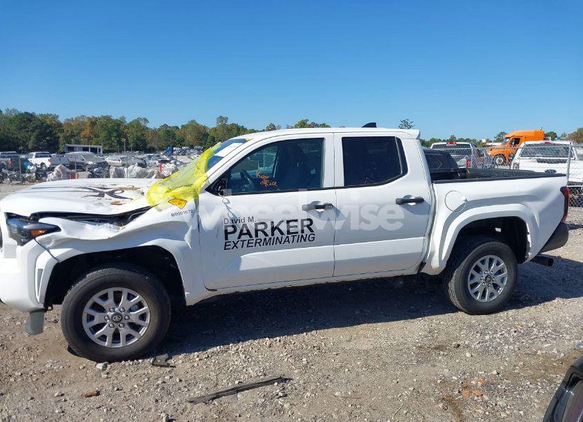 Photo 14 of 2024 Toyota Tacoma SR (VIN 3TYKD5HN0RT004140)