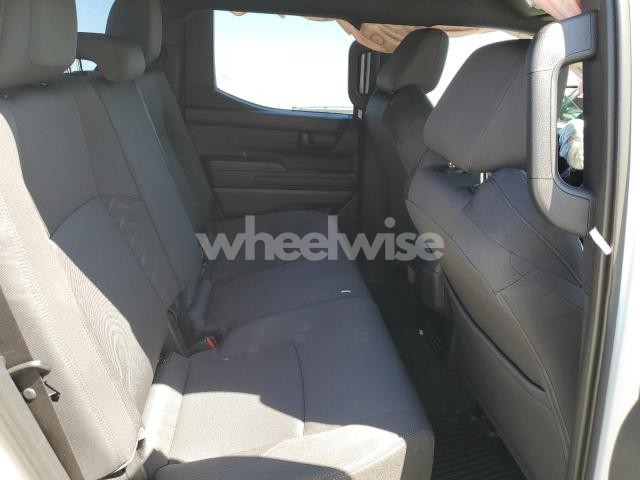 Photo 7 of 2025 TOYOTA TACOMA DOUBLE CAB (VIN 3TYKD5HN2ST032561)