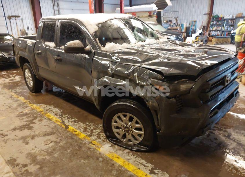 2024 Toyota Tacoma SR5 (VIN 3TYLB5JN0RT002392) main photo