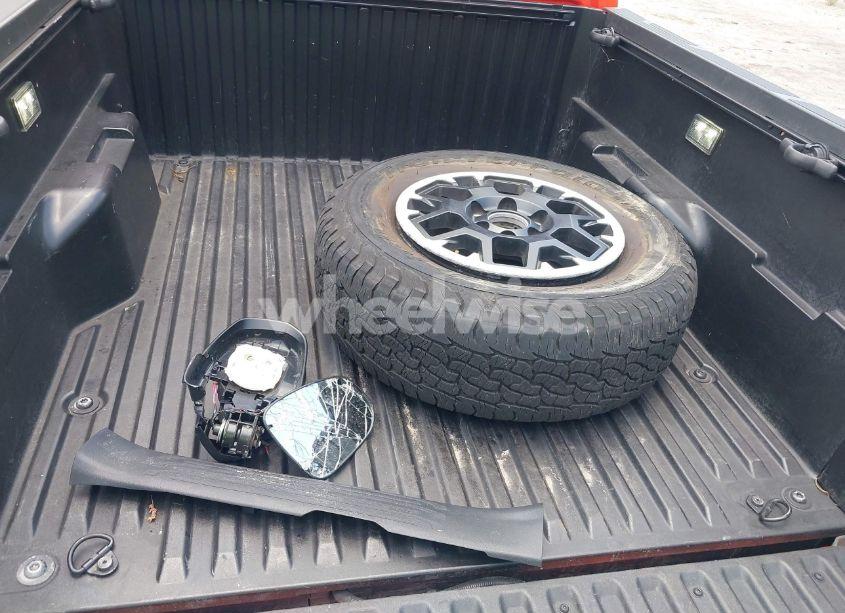 Photo 12 of 2024 Toyota Tacoma TRD OFF ROAD 4WD (VIN 3TYLB5JN0RT012517)