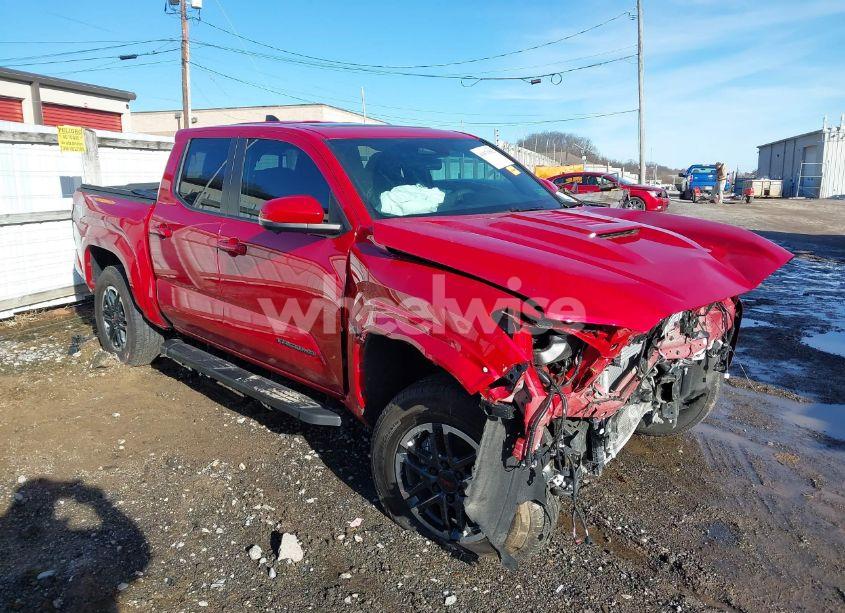 2024 Toyota Tacoma DOUBLE CAB/SR5/TRD SPORT/TRD OFF ROAD/LTD (VIN 3TYLB5JN1RT001686) main photo