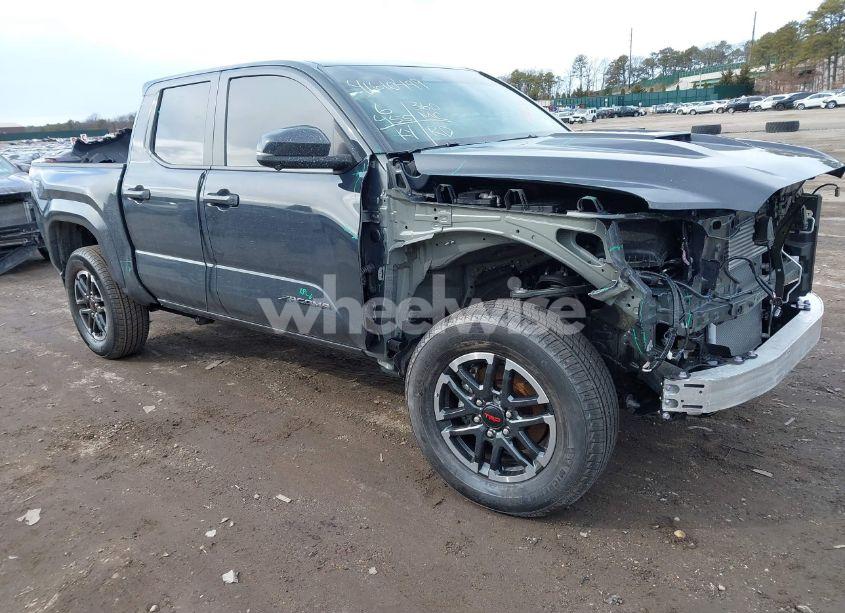 2024 Toyota Tacoma DOUBLE CAB/SR5/TRD SPORT/TRD OFF ROAD/LTD (VIN 3TYLB5JN1RT039046) main photo
