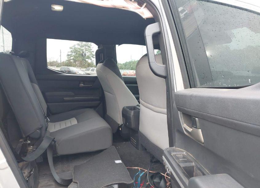 Photo 8 of 2024 Toyota Tacoma TRD OFF ROAD (VIN 3TYLB5JN2RT028055)