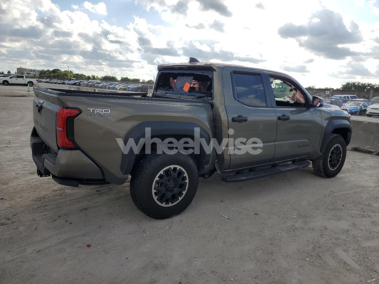 Photo 3 of 2024 TOYOTA TACOMA DOUBLE CAB (VIN 3TYLB5JN5RT020855)