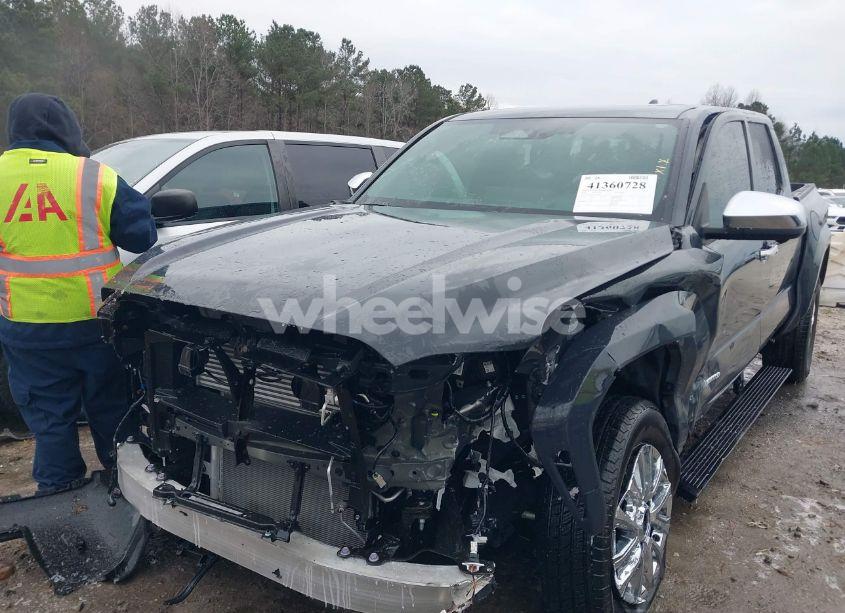 Photo 6 of 2024 Toyota Tacoma LIMITED (VIN 3TYLB5JN7RT035437)