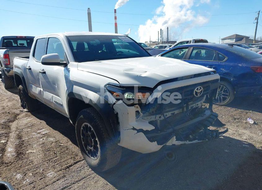 2024 Toyota Tacoma TRD OFF ROAD 4WD (VIN 3TYLB5JN8RT002575) main photo