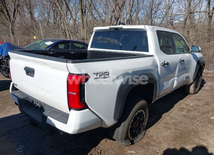Photo 4 of 2024 Toyota Tacoma TRD OFF ROAD 4WD (VIN 3TYLB5JN8RT002575)