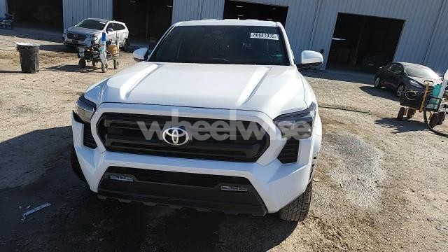 Photo 12 of 2024 TOYOTA TACOMA DOUBLE CAB (VIN 3TYLB5JN8RT017481)