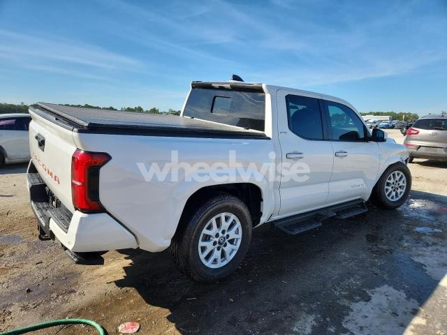 Photo 4 of 2024 TOYOTA TACOMA DOUBLE CAB (VIN 3TYLB5JN8RT017481)