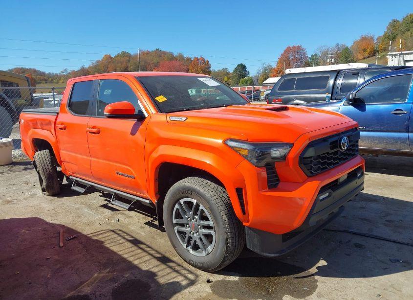 2024 Toyota Tacoma HYBRID TRD SPORT (VIN 3TYLC5LN3RT006480) main photo