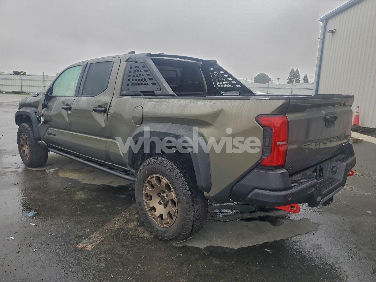 Photo 2 of 2025 TOYOTA TACOMA DOUBLE CAB (VIN 3TYLC5LN8ST039030)