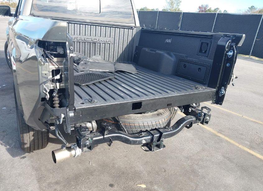 Photo 6 of 2024 Toyota Tacoma HYBRID LIMITED (VIN 3TYLC5LN9RT005950)