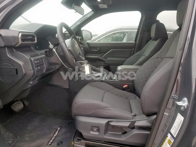 Photo 10 of 2025 TOYOTA TACOMA DOUBLE CAB (VIN 3TYLD5KN3ST019038)