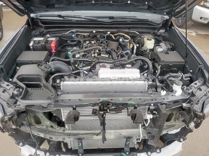 Photo 4 of 2025 TOYOTA TACOMA DOUBLE CAB (VIN 3TYLD5KN3ST019038)