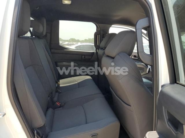 Photo 4 of 2025 TOYOTA TACOMA DOUBLE CAB (VIN 3TYLD5KN9ST014295)