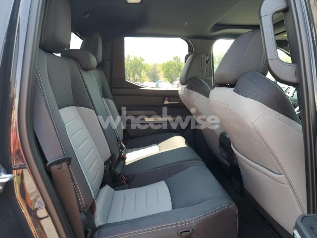 Photo 5 of 2025 TOYOTA TACOMA DOUBLE CAB (VIN 3TYLE5JN7ST070749)