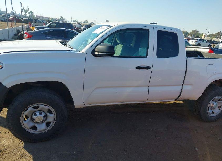 Photo 14 of 2022 Toyota Tacoma SR (VIN 3TYRX5GN0NT044350)