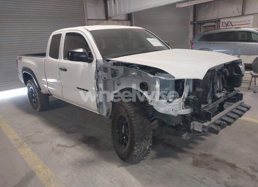 2022 Toyota Tacoma SR (VIN 3TYRX5GN0NT065070) main photo