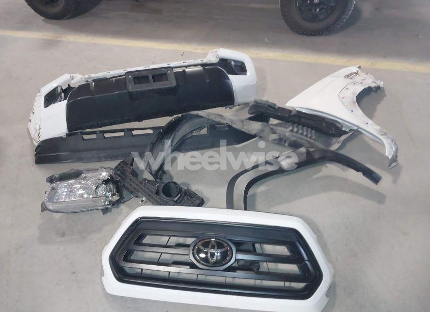 Photo 12 of 2022 Toyota Tacoma SR (VIN 3TYRX5GN0NT065070)