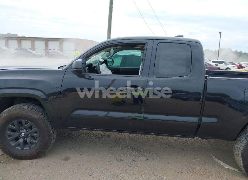 Photo 13 of 2020 Toyota Tacoma SR (VIN 3TYRX5GN1LT002234)