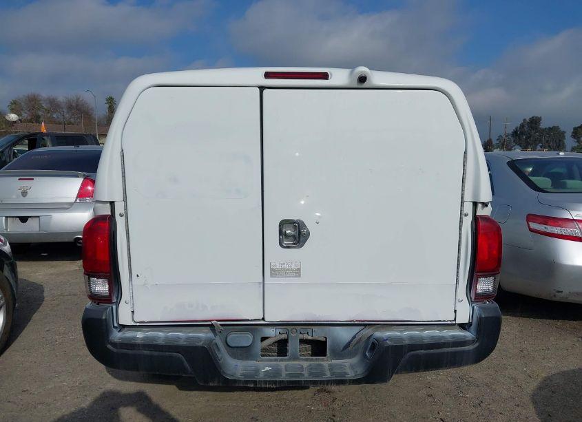 Photo 17 of 2021 Toyota Tacoma SR (VIN 3TYRX5GN1MT010495)