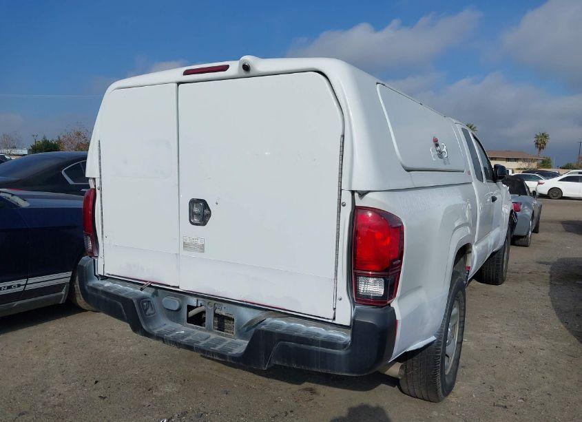 Photo 4 of 2021 Toyota Tacoma SR (VIN 3TYRX5GN1MT010495)