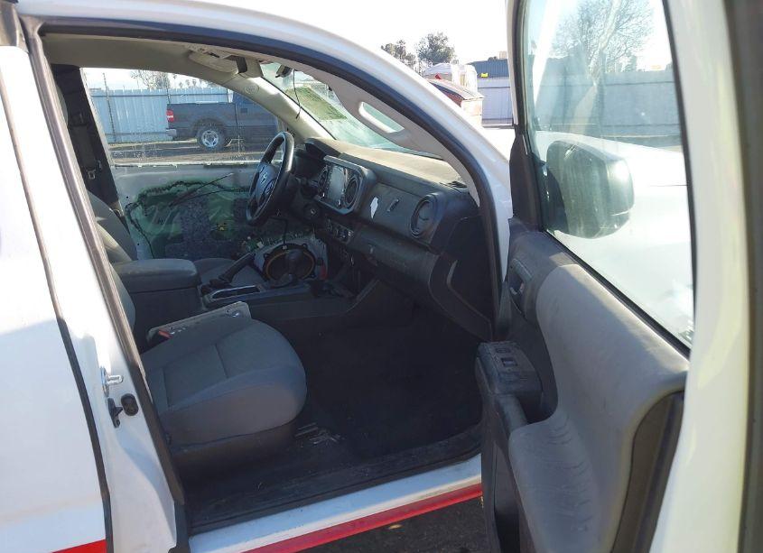 Photo 5 of 2021 Toyota Tacoma SR (VIN 3TYRX5GN1MT010495)