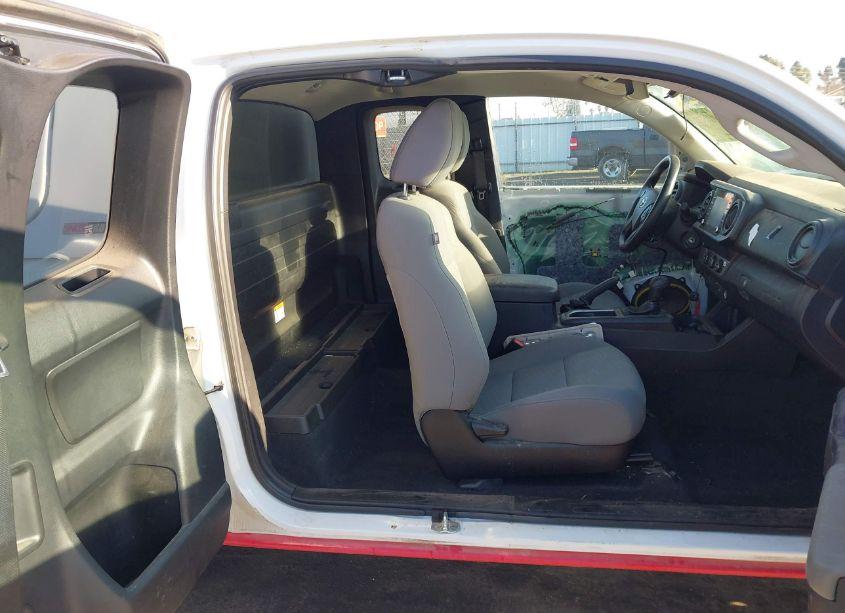 Photo 8 of 2021 Toyota Tacoma SR (VIN 3TYRX5GN1MT010495)