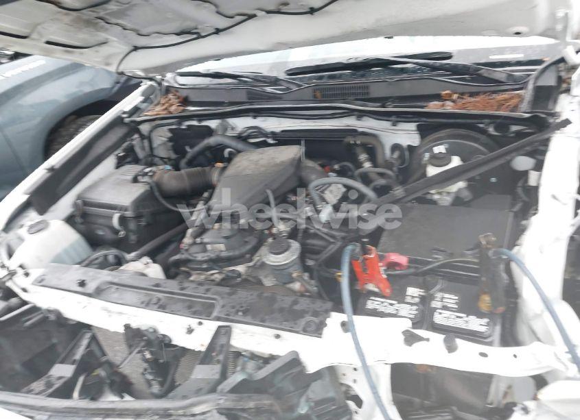 Photo 10 of 2021 Toyota Tacoma SR (VIN 3TYRX5GN1MT024266)