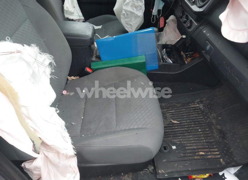 Photo 5 of 2021 Toyota Tacoma SR (VIN 3TYRX5GN1MT024266)