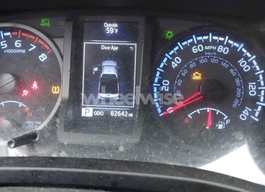 Photo 7 of 2021 Toyota Tacoma SR (VIN 3TYRX5GN1MT024266)