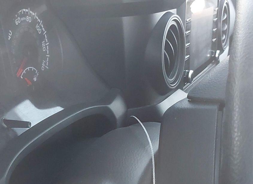 Photo 14 of 2022 Toyota Tacoma SR (VIN 3TYRX5GN2NT044480)