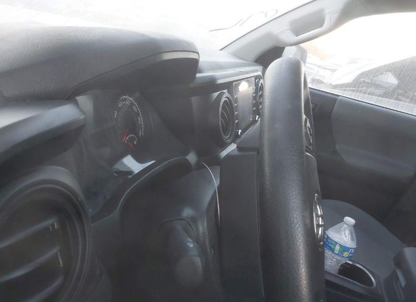 Photo 7 of 2022 Toyota Tacoma SR (VIN 3TYRX5GN2NT044480)