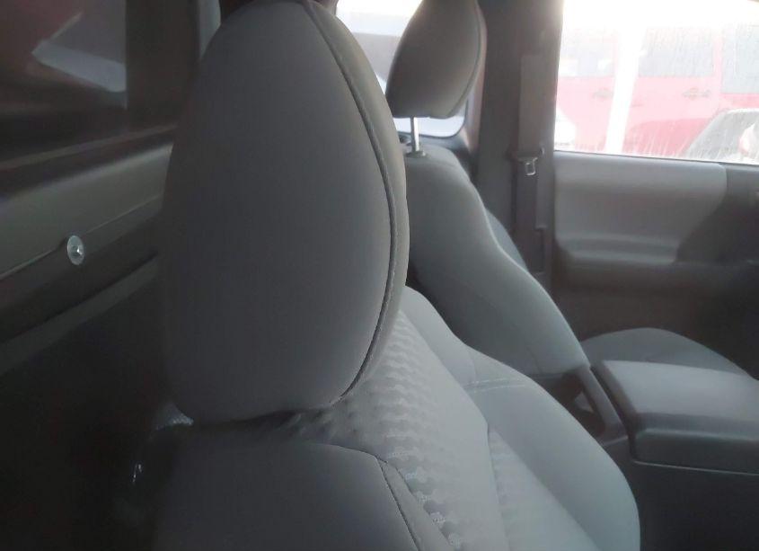 Photo 8 of 2022 Toyota Tacoma SR (VIN 3TYRX5GN2NT044480)
