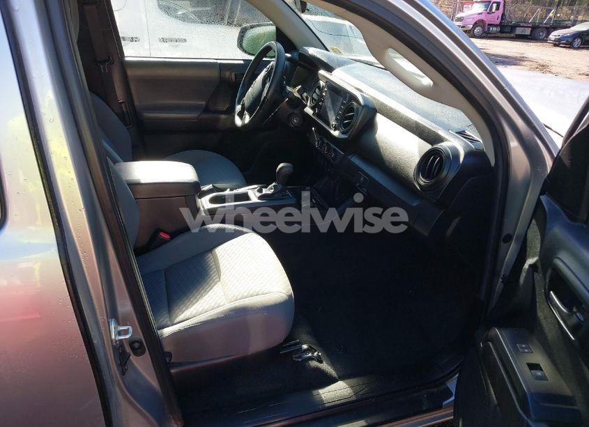 Photo 5 of 2022 Toyota Tacoma SR (VIN 3TYRX5GN2NT047198)