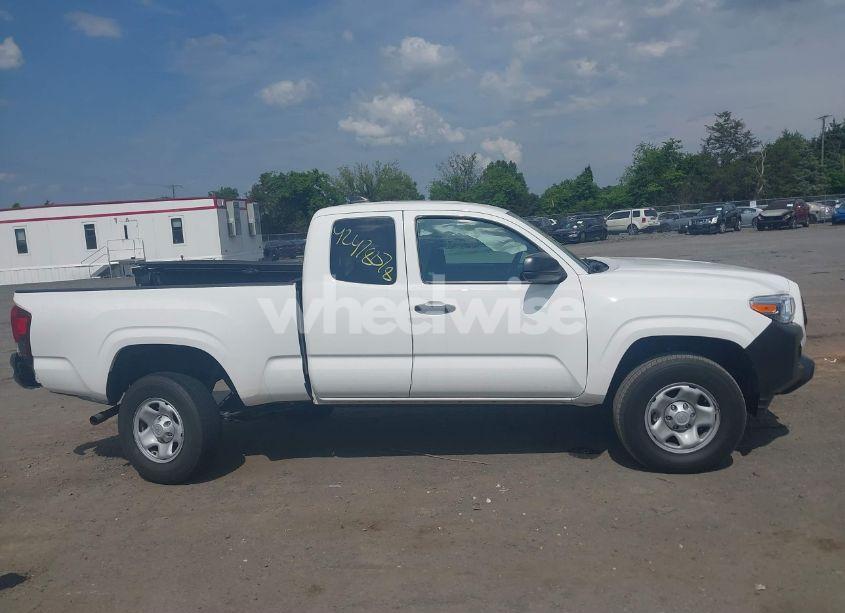 Photo 13 of 2022 Toyota Tacoma SR (VIN 3TYRX5GN2NT052675)