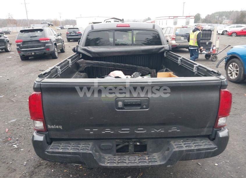Photo 17 of 2022 Toyota Tacoma SR (VIN 3TYRX5GN3NT065354)