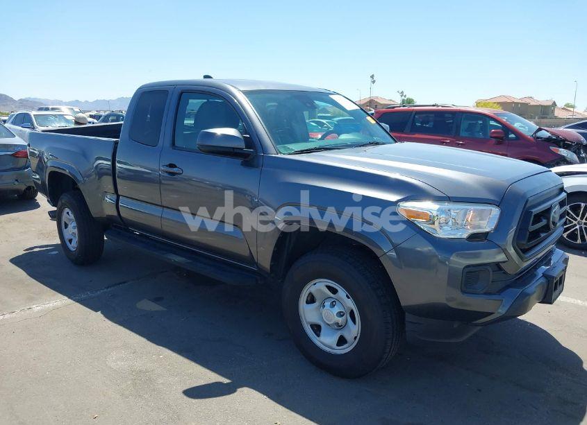 2020 Toyota Tacoma SR (VIN 3TYRX5GN4LT003040) main photo