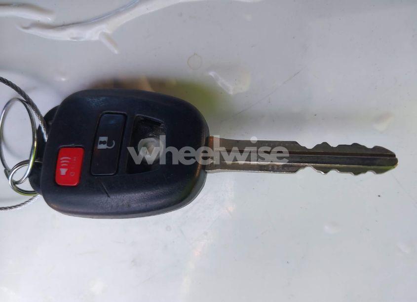 Photo 11 of 2020 Toyota Tacoma SR (VIN 3TYRX5GN4LT003040)